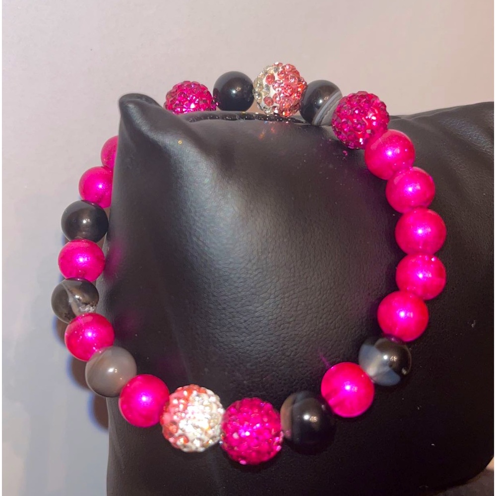 Beautiful pink & black Handcrafted Beaded bracelet